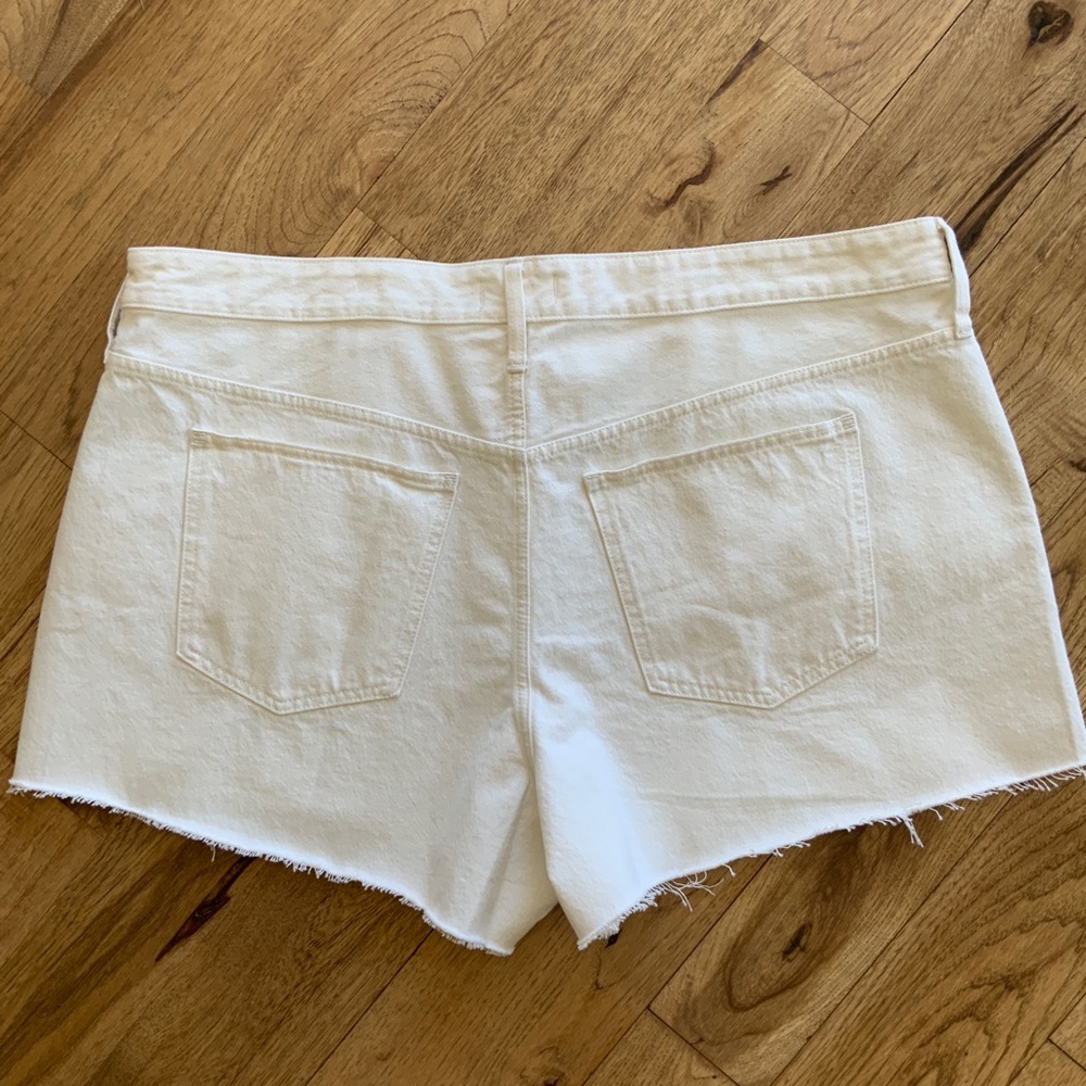 Madewell Relaxed Denim Frayed Shorts Off-White Size 22 NWT - Picture 11 of 16